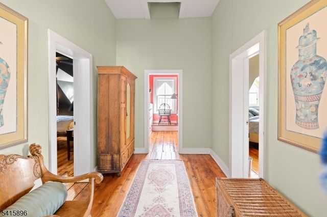 20 Belvidere Ave, Oxford Twp., NJ 07863