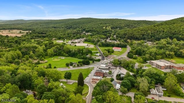 20 Belvidere Ave, Oxford Twp., NJ 07863