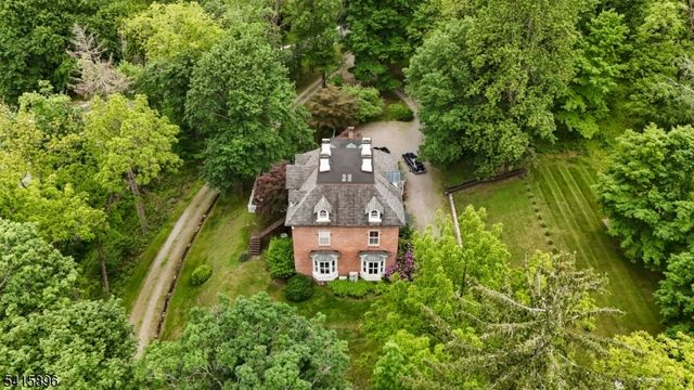 20 Belvidere Ave, Oxford Twp., NJ 07863