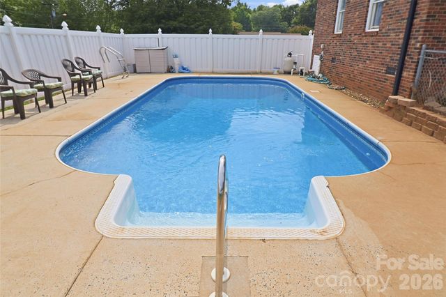 115 Arc Street, Bessemer City, NC 28016