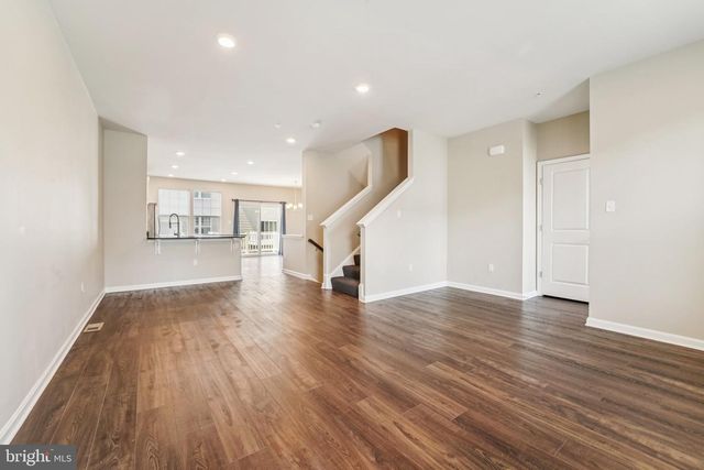 2070 HINSHAW DR, Odenton, MD 21113