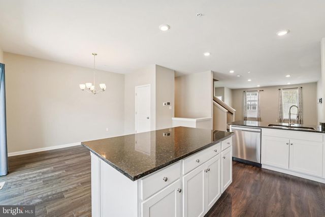 2070 HINSHAW DR, Odenton, MD 21113