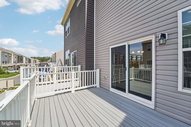 2070 HINSHAW DR, Odenton, MD 21113