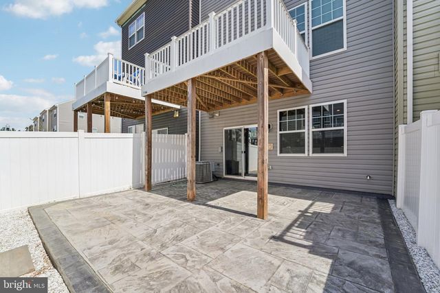 2070 HINSHAW DR, Odenton, MD 21113