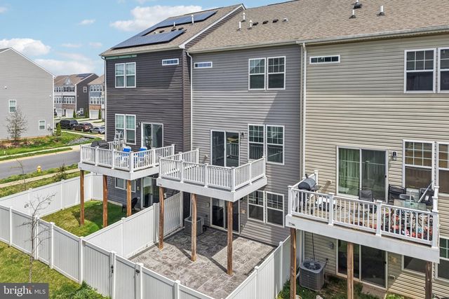 2070 HINSHAW DR, Odenton, MD 21113