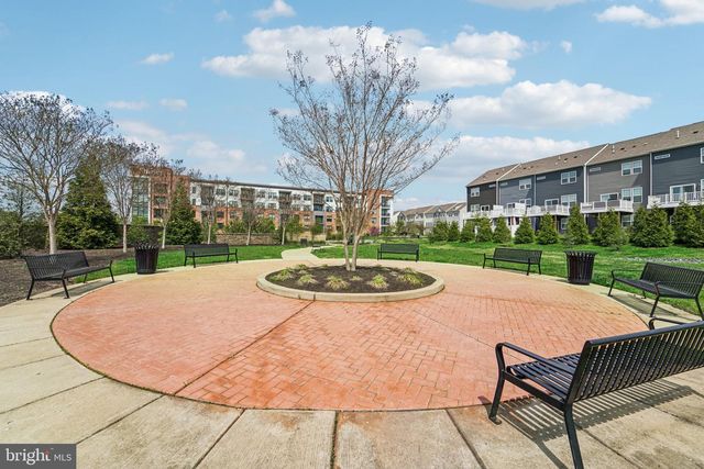 2070 HINSHAW DR, Odenton, MD 21113