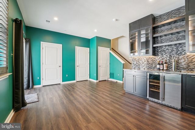 2070 HINSHAW DR, Odenton, MD 21113