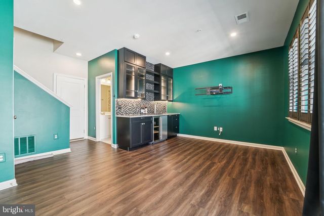 2070 HINSHAW DR, Odenton, MD 21113