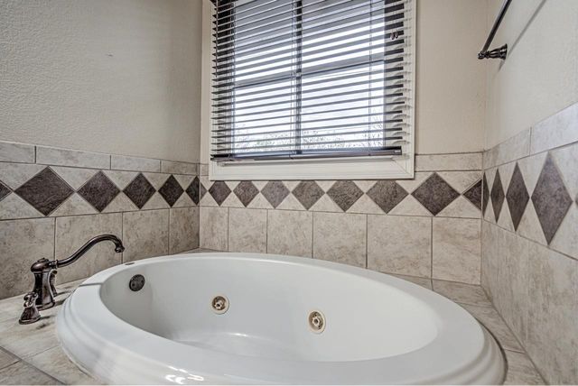 2226 Westlake DR 1-3, Austin, TX 78746