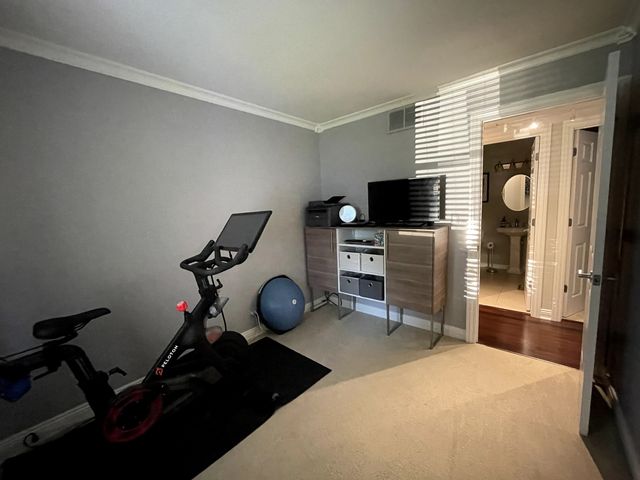 1233 Allison Lane, Schaumburg, IL 60194