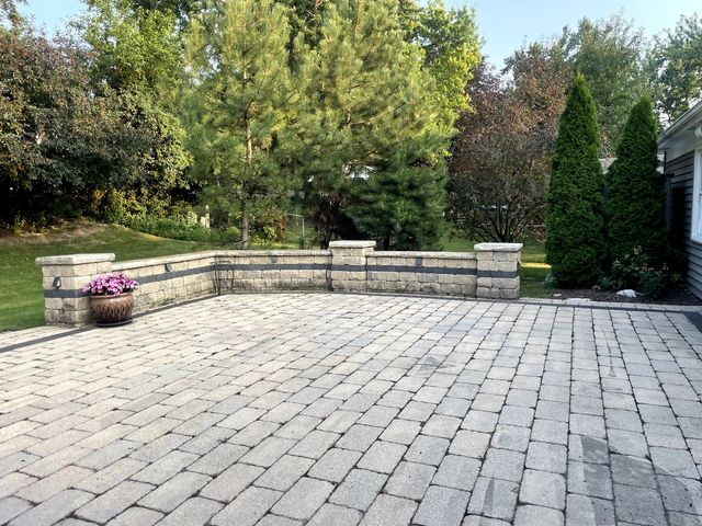 1233 Allison Lane, Schaumburg, IL 60194