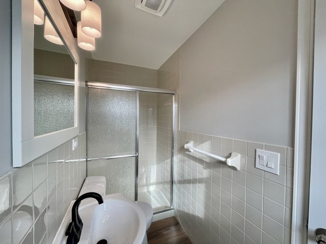 15 Bradley Lane, Hoffman Estates, IL 60169