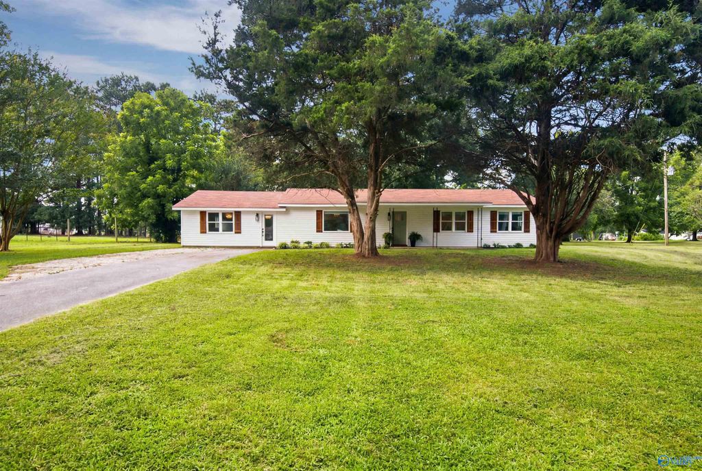 148 Pine Street, Decatur, AL 35603