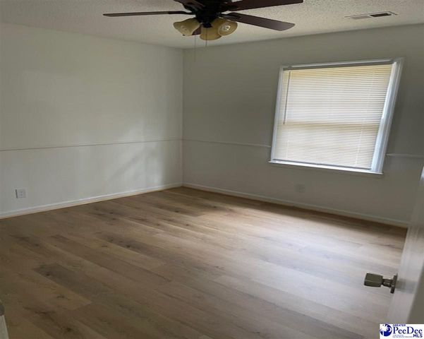 1724 W Pine Lake Dr, Florence, SC 29506