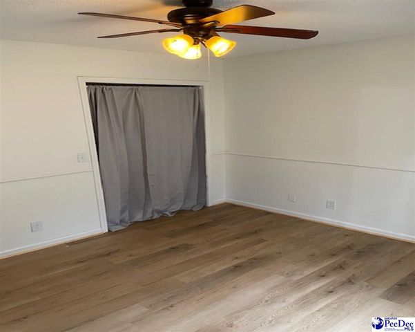 1724 W Pine Lake Dr, Florence, SC 29506