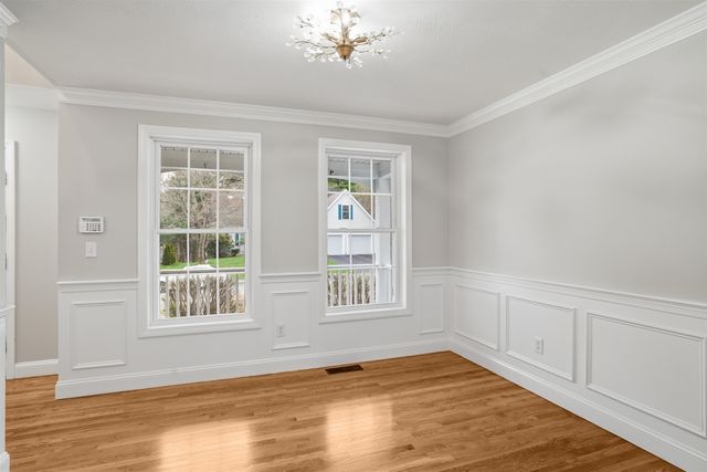 46 Cherrywood Drive, Nashua, NH 03062