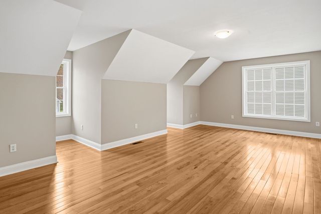 46 Cherrywood Drive, Nashua, NH 03062
