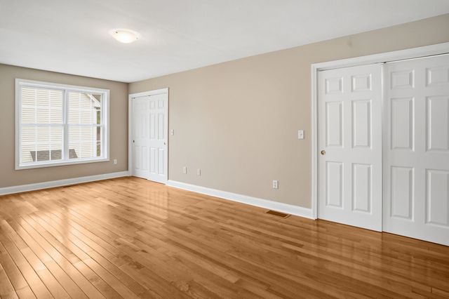46 Cherrywood Drive, Nashua, NH 03062