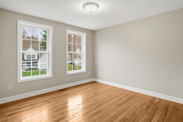 46 Cherrywood Drive, Nashua, NH 03062