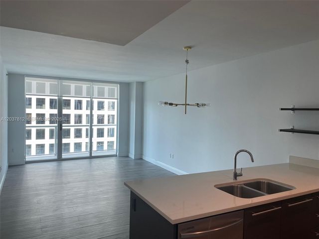 500 Brickell Avenue 1906, Miami, FL 33131