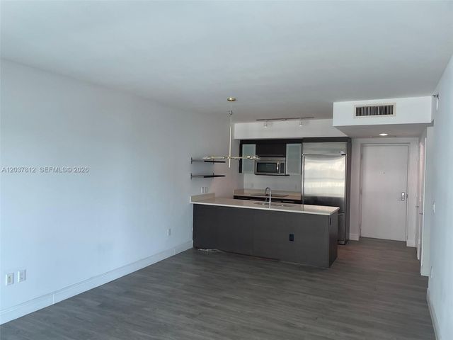 500 Brickell Avenue 1906, Miami, FL 33131