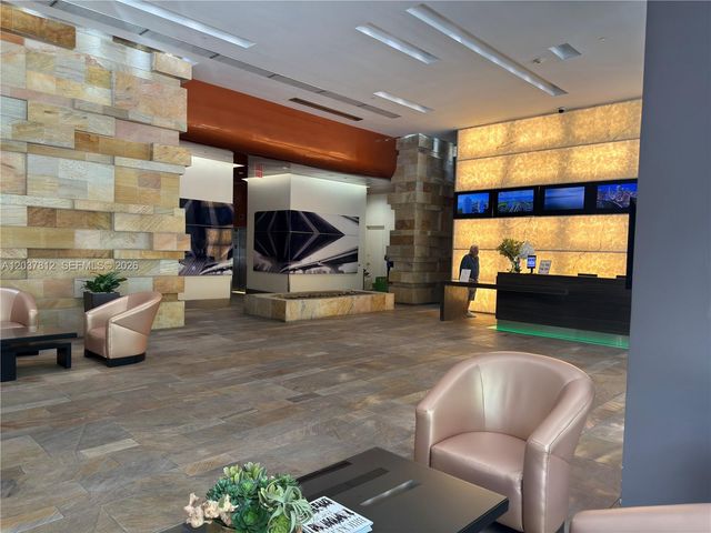 500 Brickell Avenue 1906, Miami, FL 33131