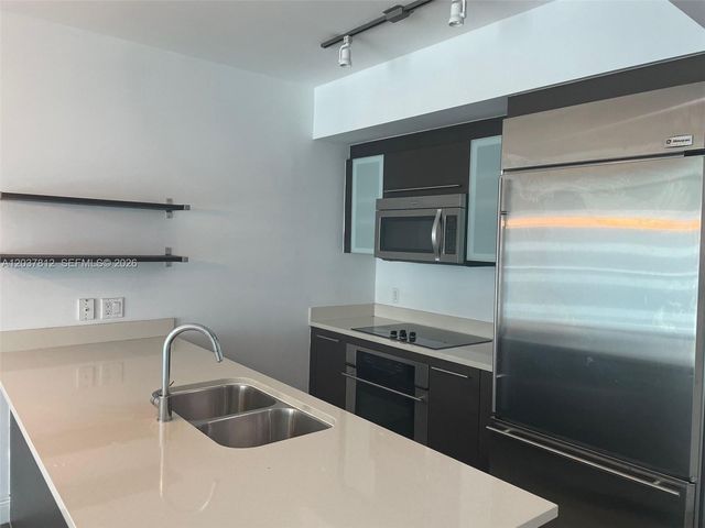 500 Brickell Avenue 1906, Miami, FL 33131