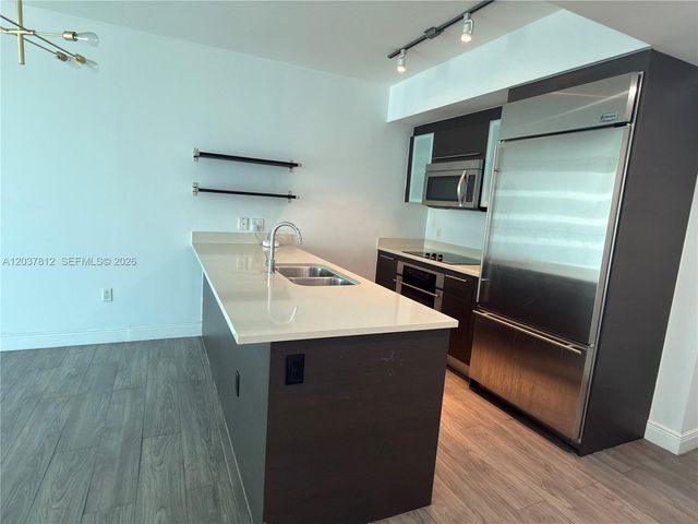 500 Brickell Avenue 1906, Miami, FL 33131
