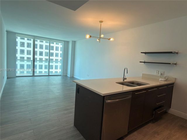 500 Brickell Avenue 1906, Miami, FL 33131