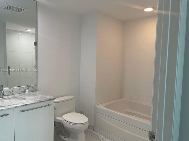 500 Brickell Avenue 1906, Miami, FL 33131