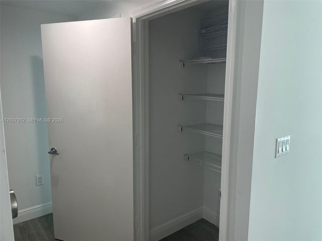 500 Brickell Avenue 1906, Miami, FL 33131