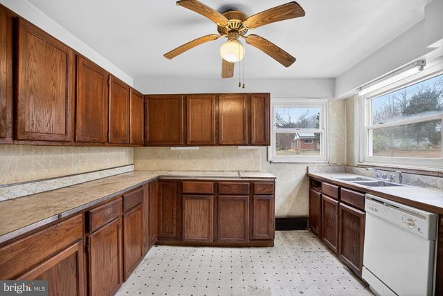 2730 GARWOOD RD, Sicklerville, NJ 08081