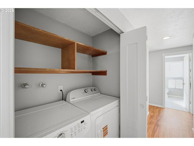 3465 STRATHMORE Pl, Eugene, OR 97405