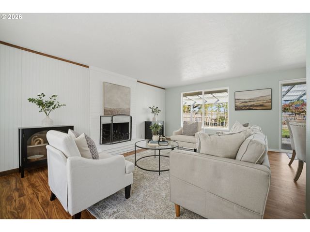 3465 STRATHMORE Pl, Eugene, OR 97405