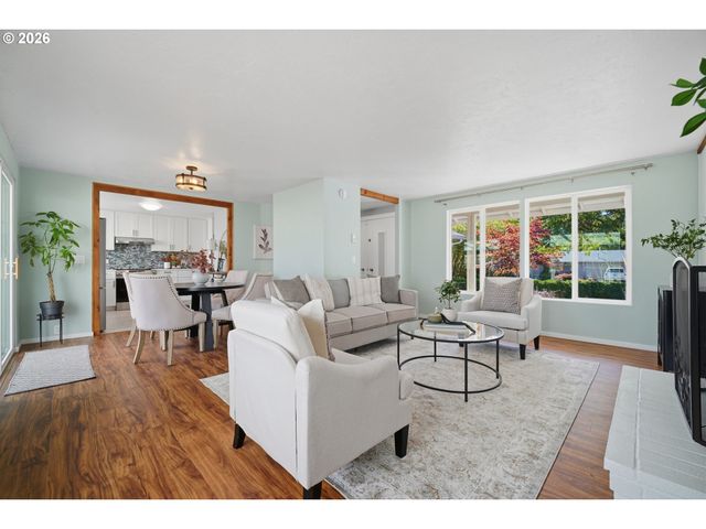 3465 STRATHMORE Pl, Eugene, OR 97405