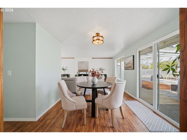 3465 STRATHMORE Pl, Eugene, OR 97405