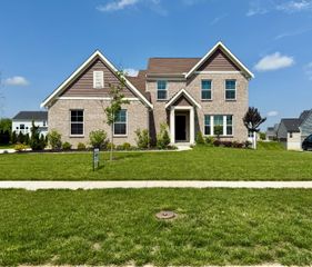 7001 Quellin Boulevard, Hamilton Twp, OH 45039