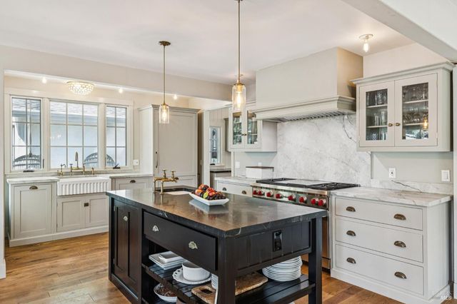 1145 3rd Ave, Napa, CA 94558