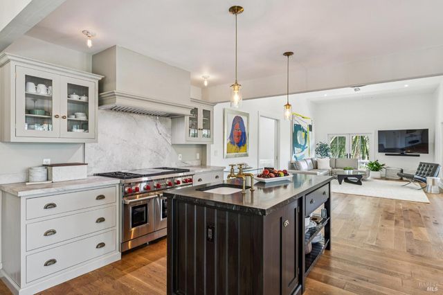 1145 3rd Ave, Napa, CA 94558