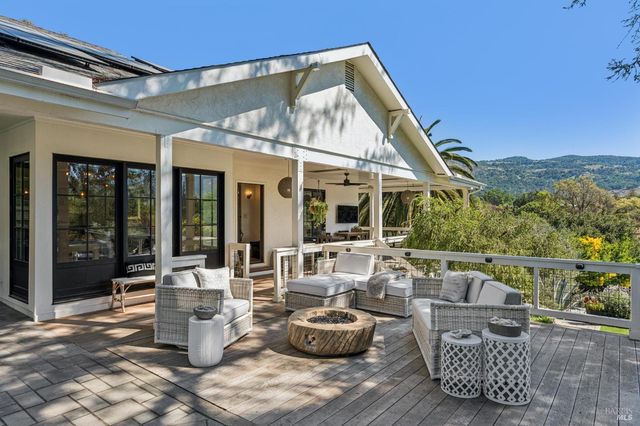 1145 3rd Ave, Napa, CA 94558