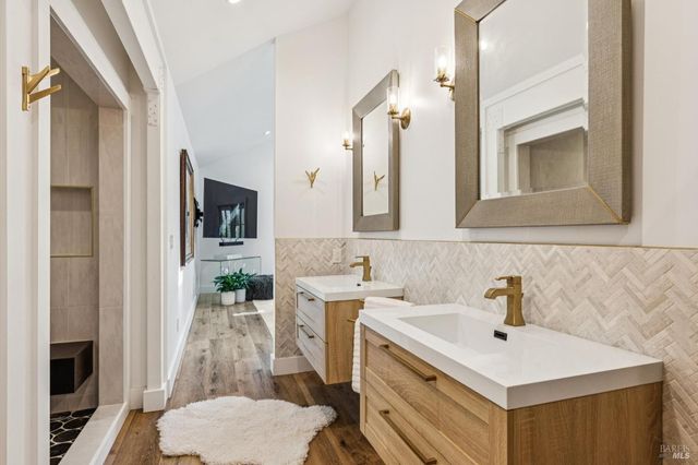 1145 3rd Ave, Napa, CA 94558