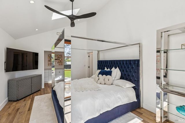 1145 3rd Ave, Napa, CA 94558