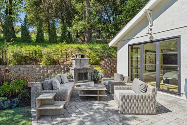 1145 3rd Ave, Napa, CA 94558