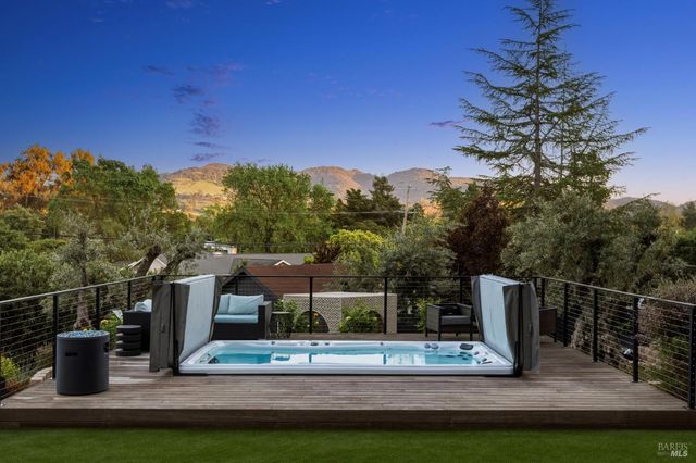 1145 3rd Ave, Napa, CA 94558