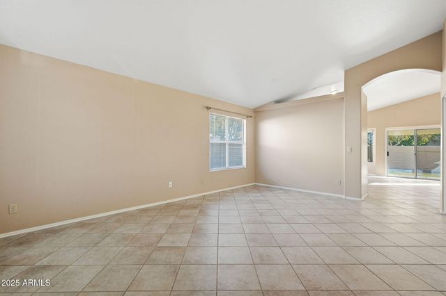 409 S CHOLLA Street, Gilbert, AZ 85233