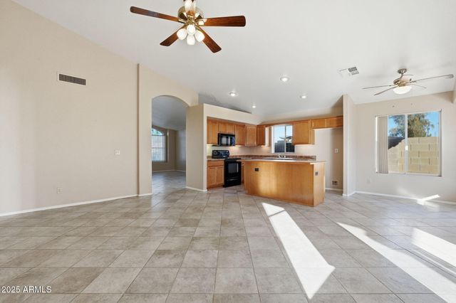 409 S CHOLLA Street, Gilbert, AZ 85233