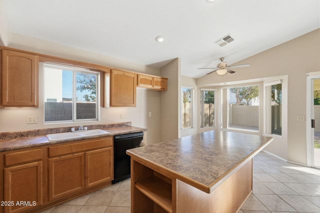 409 S CHOLLA Street, Gilbert, AZ 85233