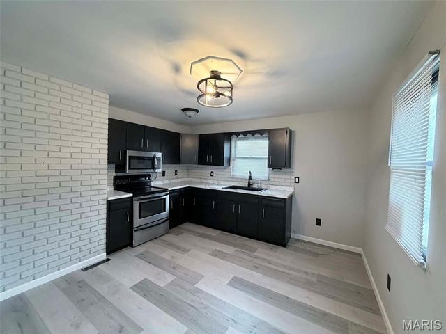111 Miskell Boulevard, Cahokia, IL 62206