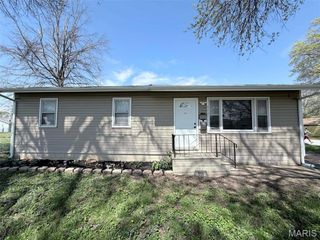 111 Miskell Boulevard, Cahokia, IL 62206