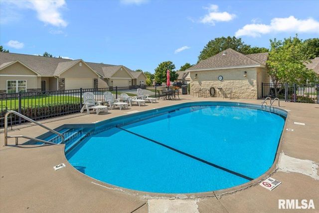 310 BOULDER CREEK Drive, Chatham, IL 62629